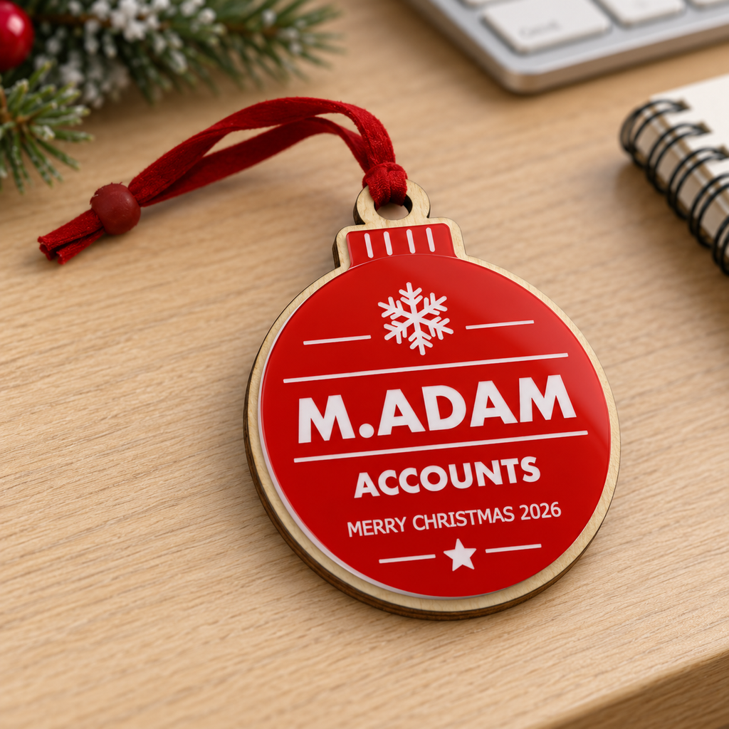 Red Personalised Christmas Bauble — Design 3 Snowflake 2026